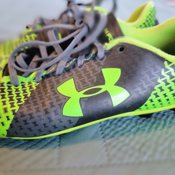 🔥5 FLR $25🔥UNDER ARMOUR UA CF Force HG JR Soccer Cleats Youth - Picture 4 of 9